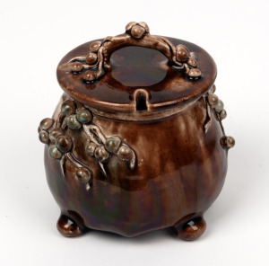 FANNY BRETT (HARVEY SCHOOL) brown glazed pottery sugar bowl, signed "F. Brett, 1932", 10.5cm high.
