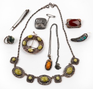 Assorted antique and vintage jewellery including DOROTHY and RHODA WAGER, circa 1920s, (8 items).