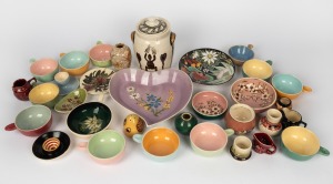 Assorted Australian pottery and ceramics including ARTHUR MERRIC BOYD, MARTIN BOYD, GUY BOYD, ROSE NOBLE and others, (qty)