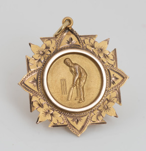 WILLIS & SONS of Melbourne antique 9ct gold cricket fob, early 20th century, ​​​​​​​3.5cm high, 3.3 grams.