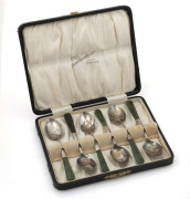 A set of six New Zealand greenstone and English sterling silver teaspoons, retailed by STEWART DAWSON & Co. (N.Z.), 19th/20th century, 10cm long.