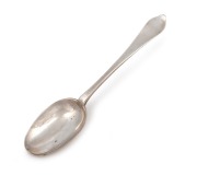 A William III Britannia silver dog nose spoon, by William Scarlett of London, circa 1697, ​​​​​​​20cm long, 59 grams.