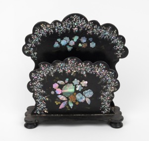 An antique English papier-m&acirc;ch&eacute; letter tidy with mother of pearl decoration, mid 19th century, ​​​​​​​21cm high.