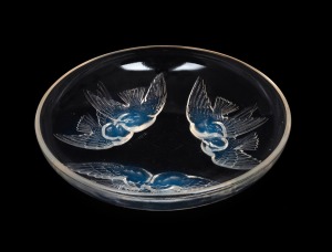 LALIQUE French opalescent glass bowl with swallow decoration, stamped "R. Lalique, France", 22cm diameter.