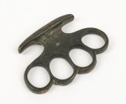 Police issue knuckle duster with registration No.741283, circa 1929, 9.5cm wide. - 6