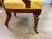 An exceptional and fine early Colonial Australian cedar salon chair, handsomely crafted in eucalypt and red gum with cross banded decoration, scrolling arms and ring turned legs, Sydney origin, circa 1835, 82cm high, 55cm across the arms - 7