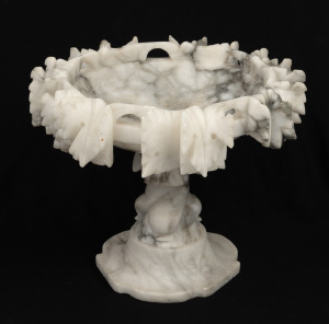 A vintage Italian marble comport with carved vine leaf decoration, 20th century, ​​​​​​​22cm high, 27cm wide.