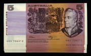 1990 FIVE DOLLARS (R.212) Fraser/Higgins, (25), including small runs of consecutive notes, Unc.