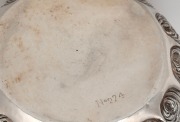 An antique Burmese silver bowl with repousse animal decoration, 19th/20th century, ​​​​​​​10cm high, 13cm wide, 332 grams. - 4