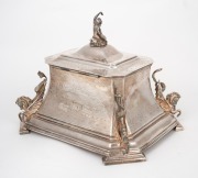 A fine quality antique English silver plated casket adorned with mermaid finial, 19th century, ​​​​​​​21cm high, 26cm wide, 23cm deep. - 2