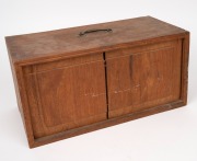 KWAN WO antique Chinese export silver and pearl shell savoury dish, housed in original fitted teak case, 19th/20th century, stamped "K.W." with additional seal mark, 15cm high, 34.5cm wide. - 7