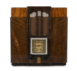 G.E. "BAND MASTER" walnut cased mantle radio, circa 1936, 31.5xm high, 30cm wide