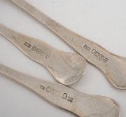 Six antique Scottish sterling silver tablespoons, made in Edinburgh, circa 1802, 22cm long, 460 grams total. - 2