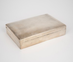 An antique Chinese export silver cigarette table box with cedar lining, 19th/20th century, marks rubbed, 19cm wide, 496 grams total (including lining).