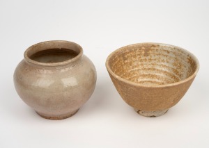 Two antique Korean stoneware celadon and brown glazed vessels, Choson Dynasty, 17th/18th century, the bowl 7.5cm high, 12.5cm diameter, the jarlet 10cm high.
