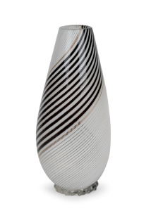 DINO MARTENS Mezza Filigrana fascio bianco nero Murano glass vase for AURELIANO TOSO, circa 1950s, 24.5cm high.