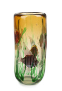 ALFREDO BARBINI (1912-2007) rare sommerso aquarium glass vase adorned with four fish in seaweed decoration, for VETRERIA CENEDESE, circa 1949, 35cm high. - 3