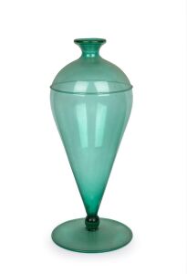 VITTORIO ZECCHIN (1878-1947) green Murano glass vase with applied decoration, for S.M. VENINI CAPPELLIN & Co., circa 1920s, 27cm high.