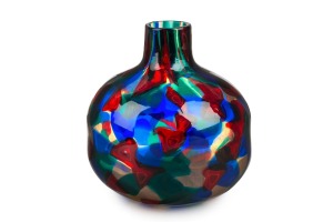 FULVIO BIANCONI (1915-1996) vase a tessere e triangolari for VENINI & Co. MURANO, circa 1955, bearing remains of original paper label, 18cm high. Note: A similar shaped vase illustrated in the publication "I Vetri Di Fulvio Bianconi" by Rossana Bossaglia, plate 80.