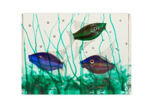 LUCIANO GASPARI (1913-2007) Murano aquarium glass fish block, for SALVIATI, circa 1980s, bearing original foil label "Salviati, Murano, Made in Italy", 16.5cm high, 22.5cm wide, 5cm deep.