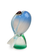 ANTONIO DA ROS (1936-2012) sommerso glass bird statue on green base, for CENEDESE, circa 1960, bearing original paper label "Murano, Cenedese, Vetri", 21cm high. - 2
