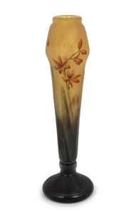 DAUM & NANCY French Art Nouveau cameo glass vase with red floral decoration, circa 1900, signed "Daum Nancy" with cross of Lorraine, ​​​​​​​18.5cm high.