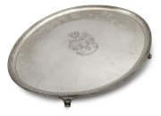 A fine quality Georgian sterling silver oval serving tray with engraved coat of arms, stamped "E.I." and made in London, circa 1790, 48cm wide, 1810 grams.