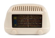 S.T.C. "Eiffel Tower" waffle top mantle radio in cream bakelite case, 19cm high, 29cm wide, 17cm deep.