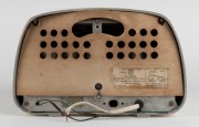 S.T.C. "Eiffel Tower" waffle top mantle radio in cream bakelite case, 19cm high, 29cm wide, 17cm deep. - 2
