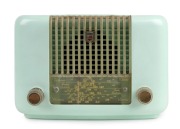 PHILIPS Model 138 mantle radio in green bakelite case, 18cm high.