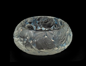 LALIQUE "Dinard" French frosted glass bowl with rose decoration and original blue staining, circa 1927, acid etched mark "R. Lalique, France", 5.5cm high, 12.5cm wide.
