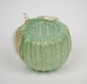 ERCOLE BAROVIER (1889-1974) speckled green Murano glass fruit form wall vase with gold foil inclusions, for BAROVIER & TOSO, circa 1950's, 11.5cm high, 13.5cm wide. - 2