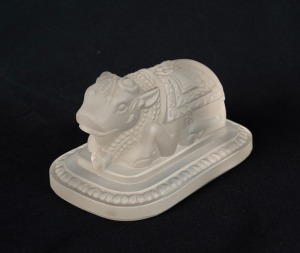 LALIQUE French frosted art glass paperweight, acid etched "R. Lalique, France, ROTTERDAM LLOYD, ROYAL DUTCH MAIL", 5cm high, 9cm long.