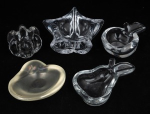 Five assorted glass bowls and dishes, Italian and Scandinavian, 20th century, the largest 15cm wide.