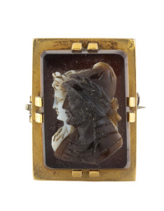An antique 18ct yellow gold mounted cameo brooch with double profile portrait, 19th century, marks rubbed, 2.4cm high.