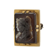 An antique 18ct yellow gold mounted cameo brooch with double profile portrait, 19th century, marks rubbed, 2.4cm high. - 2