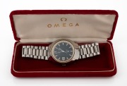 OMEGA "SEAMASTER" automatic wristwatch in stainless steel case with baton numerals, date window and original stainless steel bracelet, housed in an Omega branded box, 4cm wide including crown.