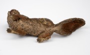 An antique Austrian cold painted bronze figural pen wipe in the form of a squirrel, circa 1900, 8cm high, 13.5cm long. - 3