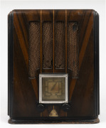 GENERAL ELECTRIC "BAND MASTER" vintage walnut cased mantle radio with ebonised trim, back replaced, ​​​​​​​35cm high.