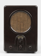 NORA vintage tombstone mantle radio in brown bakelite case, 40cm high.