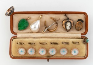 A 15ct gold and sapphire ring (2.6 grams total), a Chinese gold mounted jade pendant, a gold plated cameo heart shaped locket, a gold mounted pearl pendant, gold plated pearl buttons in box, gold plated clip, antique stick pin head and a hunting brooch, (8 items), 19th and 20th century, (qty).