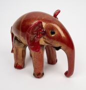 ERCOLE BAROVIER (1889-1974) coral red Murano glass elephant statue with gold foil inclusions, for VETRERIA ARTISTICA BAROVIER & Co., circa 1933, 16cm high, 19cm wide. - 5