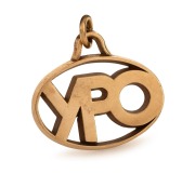 GOLD: "YPO" membership fob in 10 carat gold (5.19g) for the International Young President's Organization, dated '1980'.
