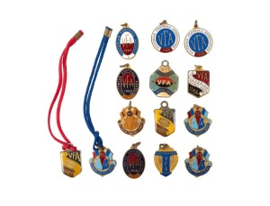 VICTORIAN FOOTBALL ASSOCIATION: 1979-1987 group of membership fobs; some duplication. (14 items)