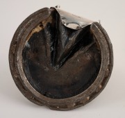 1923 MELBOURNE CUP WINNER - BITALLI: Sterling silver inkwell made from Bitalli's hoof, engraved "Bitalli - Melbourne Cup 1923 - Died 27/7/24". - 5