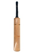 1992 WORLD CUP: Full-size cricket bat signed to front and reverse by all 9 teams, with more than 120 signatures including Allan Border, Steve Waugh, Martin Crowe, Sachin Tendulkar, Brian Lara, Allan Donald, Imran Khan, and Alec Stewart. - 3