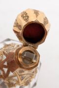 An antique French faceted crystal scent bottle with 14ct gold mounts, retaining original internal stopper, 19th century, 12cm high. - 2