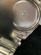 OMEGA "Seamaster" quartz Aqua Terra gent's wristwatch in stainless steel case and bracelet with baton numerals and date window; together with an Omega branded stand. - 5