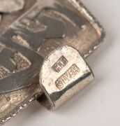 A Chinese export silver belt adorned with Chinese characters, 19th/20th century, stamped "Silver, H. K.", 89cm long, 130 grams. - 10