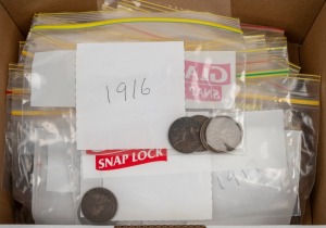 Half Penny: An accumulation of 1911-64 halfpennies in box, total weight approximately 1.4kg. (qty.)
